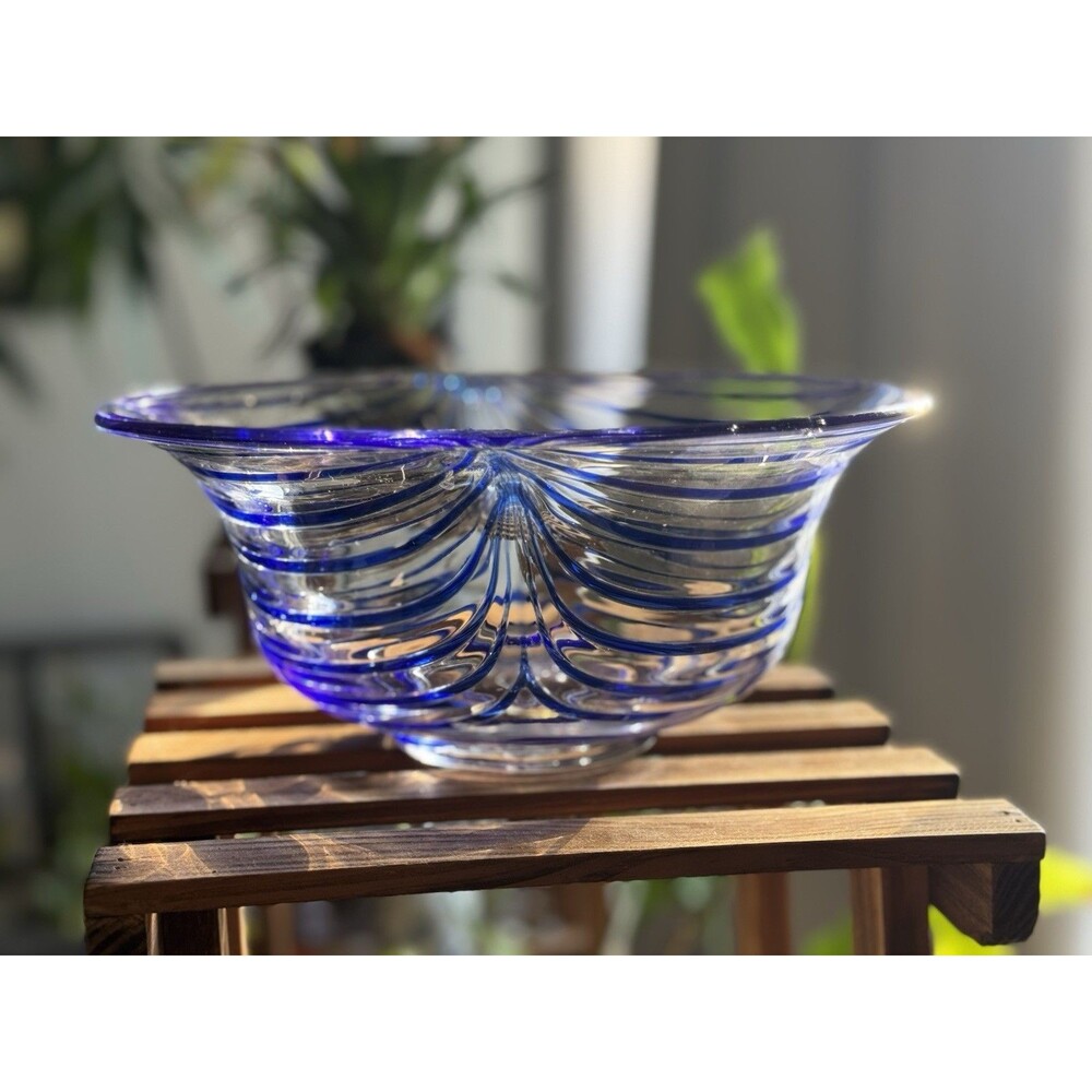 MMA Pulled Feather Pattern Decorative Bowl 1980’s 10 Inches